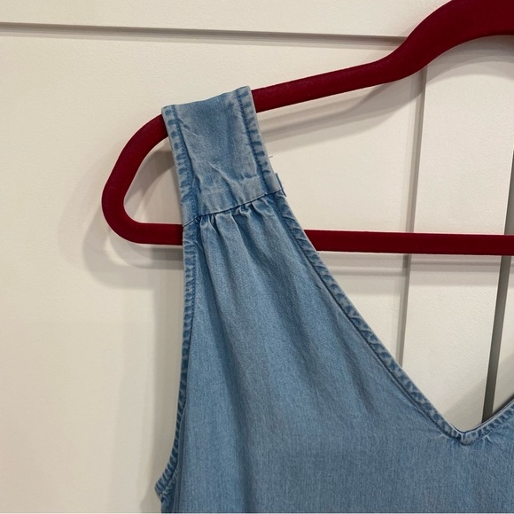 Gap Chambray Dress - Picture 4 of 5